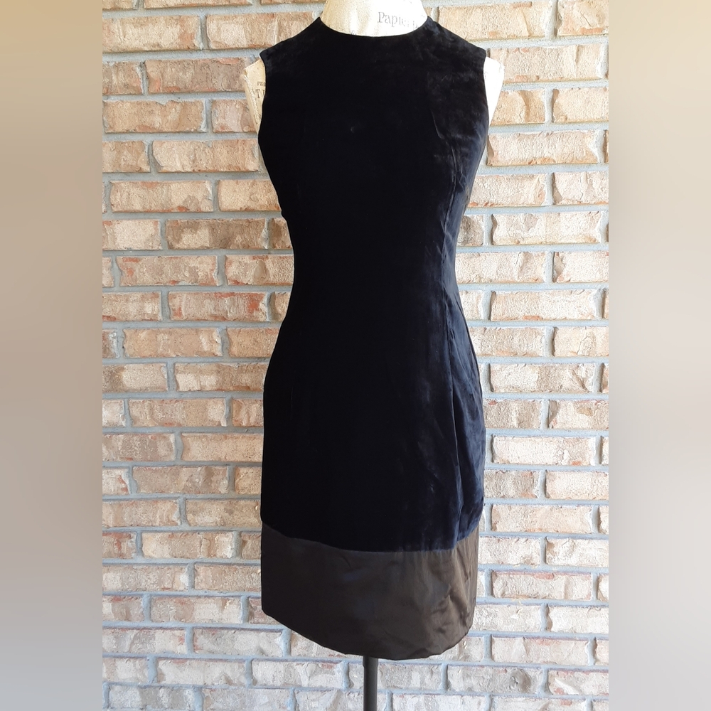 Banana Republic Black Velvet & Silk Sleeveless Dress.